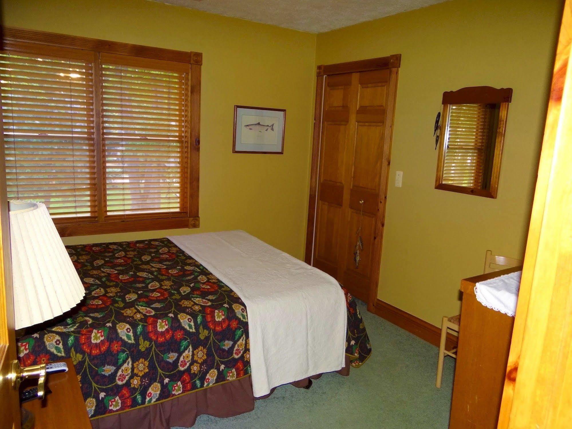Sunset Resort Prudenville Bagian luar foto