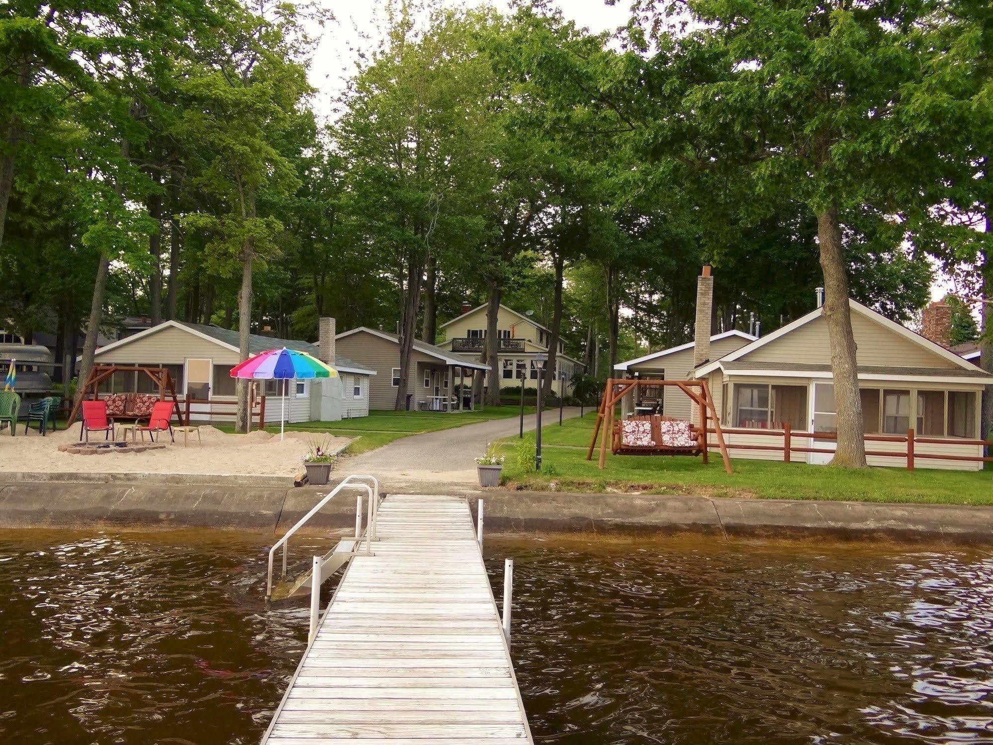 Sunset Resort Prudenville Bagian luar foto